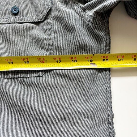 Eddie Bauer Men's Medium Favorite Cabin Flannel Shirt Gray/Navy Button Down - Picture 6 of 8